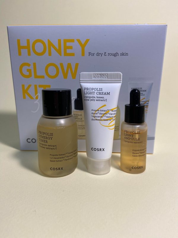 Set pentru hidratare intensă a tenului problematic / sensibil Cosrx Full Fit Honey Glow Kit